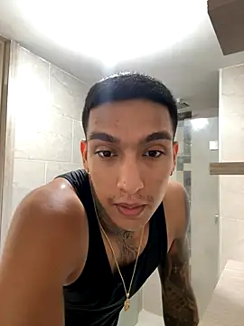 Snapshot of sendfer chatting on 09/27/25, 05:29 sendfer online show from 09/27/25, 05:29