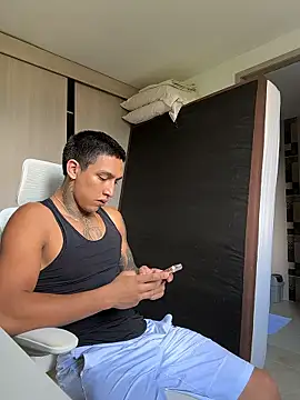 Snapshot of sendfer chatting on 01/13/26, 07:19 sendfer online show from 01/13/26, 07:19