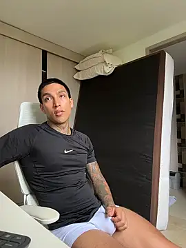 Snapshot of sendfer chatting on 01/15/26, 07:28 sendfer online show from 01/15/26, 07:28