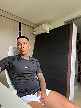 Snapshot of sendfer chatting on 02/06/26, 07:17 sendfer online show from 02/06/26, 07:17