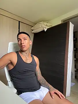 Snapshot of sendfer chatting on 02/10/26, 06:56 sendfer online show from 02/10/26, 06:56