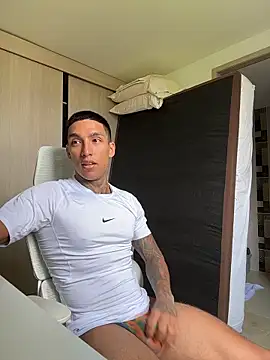 Snapshot of sendfer chatting on 02/13/26, 07:10 sendfer online show from 02/13/26, 07:10