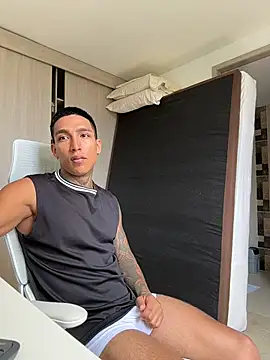 Snapshot of sendfer chatting on 02/15/26, 03:53 sendfer online show from 02/15/26, 03:53