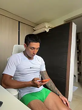 Snapshot of sendfer chatting on 02/19/26, 07:10 sendfer online show from 02/19/26, 07:10