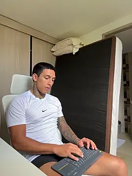 Snapshot of sendfer chatting on 02/26/26, 09:14 sendfer online show from 02/26/26, 09:14