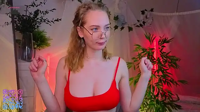 SoniaScott online show from 10/21/25, 01:06