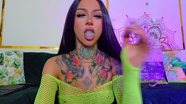 Snapshot of PandoraVolkov chatting on 11/27/25, 08:16 PandoraVolkov online show from 11/27/25, 08:16