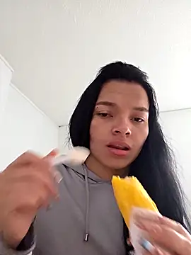  shantal smith online show from 12/21/25, 03:08