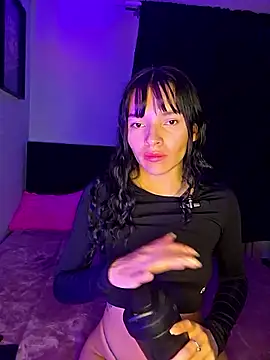 Snapshot of _shantal_smith chatting on 05/03/26, 05:24 shantal smith online show from 05/03/26, 05:24