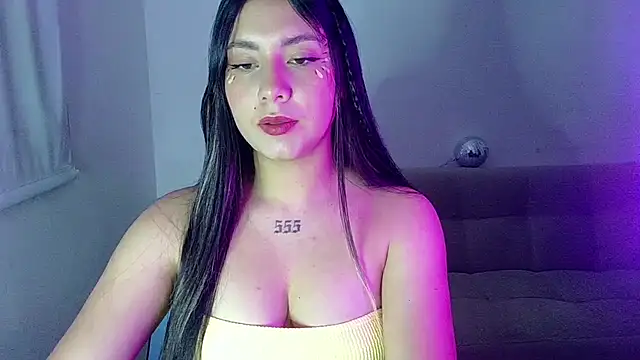 Snapshot of Lia_14_ chatting on 06/23/26, 11:36 Lia 14 online show from 06/23/26, 11:36