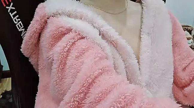 Kemmy babe20 online show from 02/17/25, 11:55