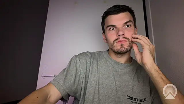 jessilin online show from 10/16/25, 10:44