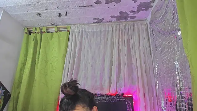 Megan Miles02 online show from 01/03/25, 06:33