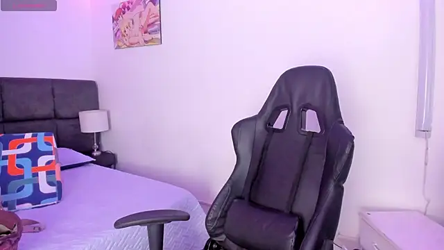 Megan Miles02 online show from 11/18/25, 08:57