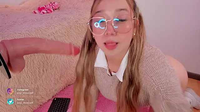 lilith gray9 online show from 12/31/24, 03:12