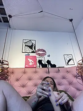 Snapshot of antonella87 chatting on 06/03/26, 11:32 antonella87 online show from 06/03/26, 11:32
