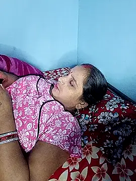 reemacouple007 online show from 11/02/25, 08:11