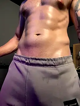 Snapshot of MachineDien chatting on 09/18/25, 01:18 MachineDien online show from 09/18/25, 01:18