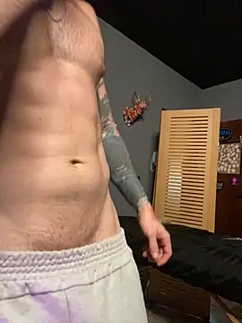 Snapshot of MachineDien chatting on 09/21/25, 10:00 MachineDien online show from 09/21/25, 10:00