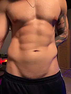 Snapshot of MachineDien chatting on 10/05/25, 01:37 MachineDien online show from 10/05/25, 01:37