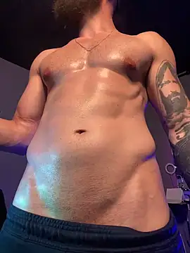 Snapshot of MachineDien chatting on 10/10/25, 02:21 MachineDien online show from 10/10/25, 02:21