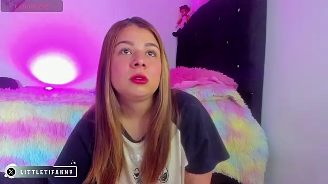 Snapshot of little_tifanny82 chatting on 09/10/25, 01:00 little tifanny82 online show from 09/10/25, 01:00