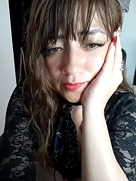 Snapshot of tata_laima__ chatting on 12/26/24, 04:25 tata laima online show from 12/26/24, 04:25