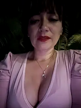 Snapshot of tata_laima__ chatting on 10/01/25, 02:06 tata laima online show from 10/01/25, 02:06