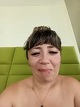 tata laima   online show from 04/24/26, 01:57