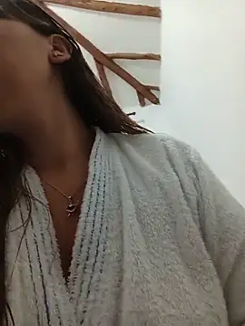 Snapshot of tata_laima__ chatting on 05/19/26, 02:34 tata laima online show from 05/19/26, 02:34