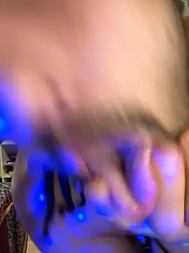 BobbyQ29 online show from 11/27/25, 04:47