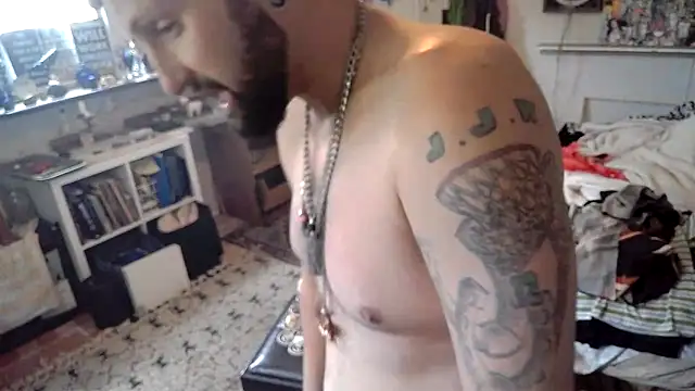 BobbyQ29 online show from 04/01/26, 08:39