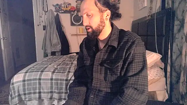 BobbyQ29 online show from 04/03/26, 10:02