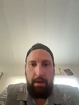 BobbyQ29 online show from 04/21/26, 05:28