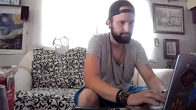 BobbyQ29 online show from 04/22/26, 06:31