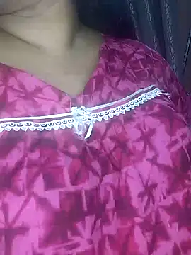 Snapshot of Ravina_patil1 chatting on 01/09/25, 10:31 Ravina patil1 online show from 01/09/25, 10:31