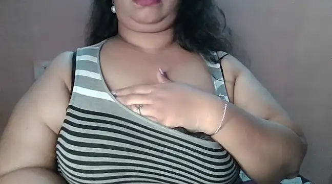 Snapshot of Ravina_patil1 chatting on 01/11/25, 09:57 Ravina patil1 online show from 01/11/25, 09:57