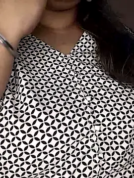 Snapshot of Ravina_patil1 chatting on 02/13/25, 08:34 Ravina patil1 online show from 02/13/25, 08:34