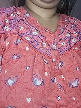 Snapshot of Ravina_patil1 chatting on 02/20/25, 10:37 Ravina patil1 online show from 02/20/25, 10:37