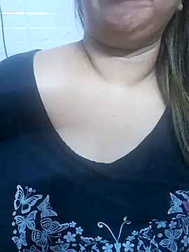 Snapshot of Ravina_patil1 chatting on 03/21/25, 10:17 Ravina patil1 online show from 03/21/25, 10:17