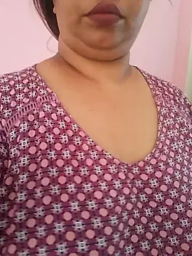 Ravina patil1 online show from 04/14/26, 10:43