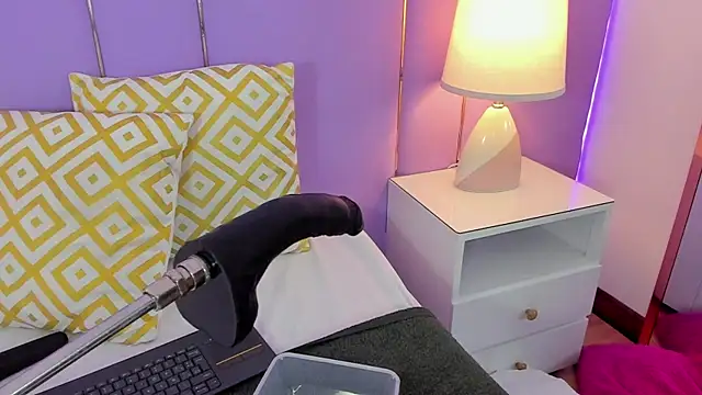 SophyRuiz  online show from 02/26/26, 11:42