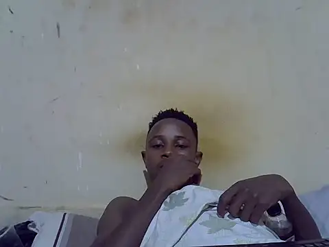 Snapshot of swthairydic chatting on 02/16/26, 02:29 swthairydic online show from 02/16/26, 02:29