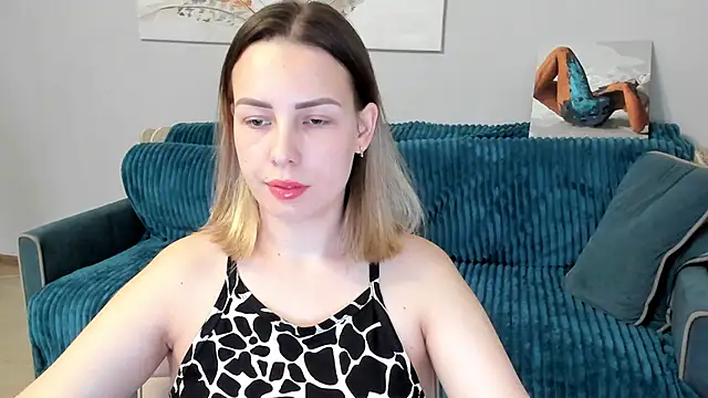 Mia shy1 online show from 03/20/25, 12:00