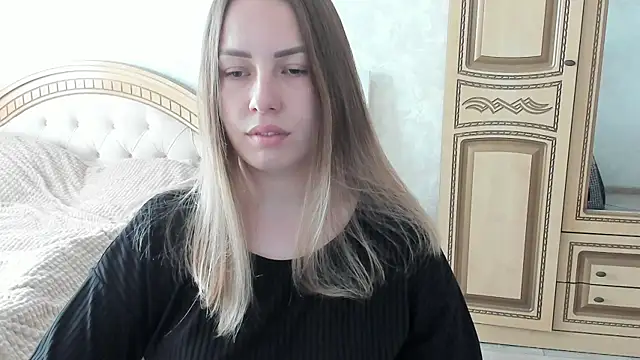 Mia shy1 online show from 10/03/25, 07:16