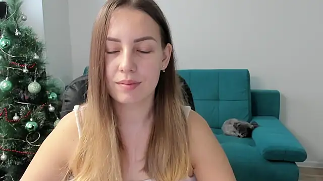 Mia shy1 online show from 12/23/25, 08:12