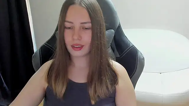 Snapshot of Mia_shy1 chatting on 06/14/26, 04:58 Mia shy1 online show from 06/14/26, 04:58
