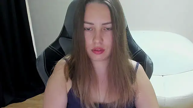 Snapshot of Mia_shy1 chatting on 06/17/26, 04:48 Mia shy1 online show from 06/17/26, 04:48