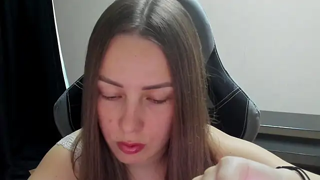Snapshot of Mia_shy1 chatting on 07/03/26, 05:25 Mia shy1 online show from 07/03/26, 05:25