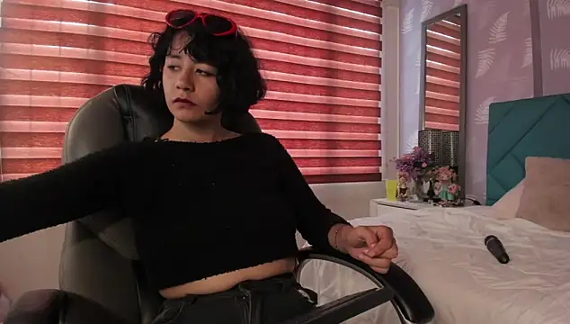 Moony 14 online show from 02/06/25, 04:47